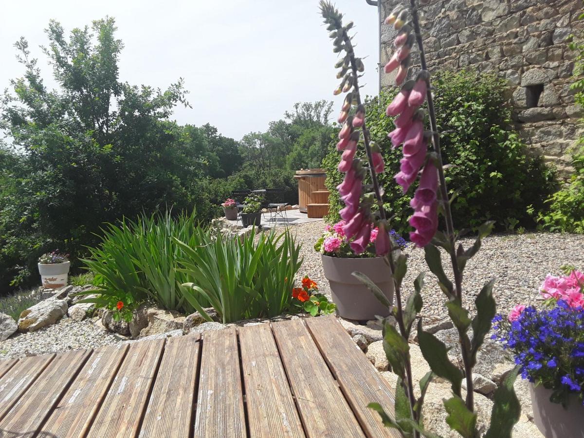Bed and Breakfast La Belle Ame Saint-Priest-des-Champs Exteriér fotografie