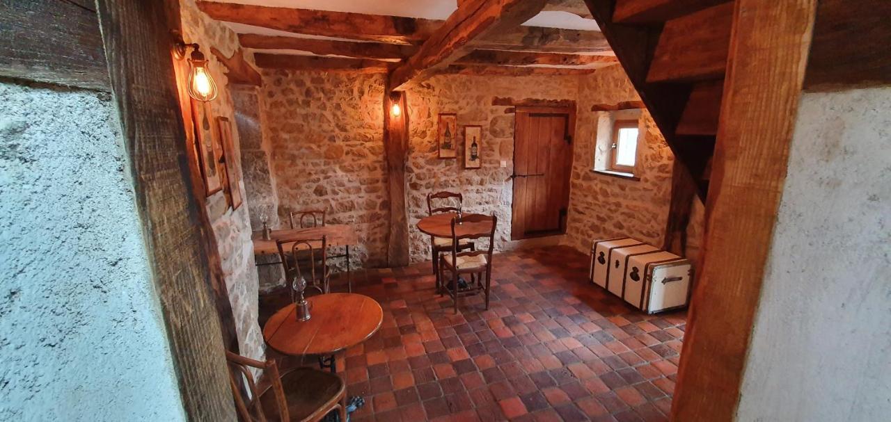 Bed and Breakfast La Belle Ame Saint-Priest-des-Champs Exteriér fotografie